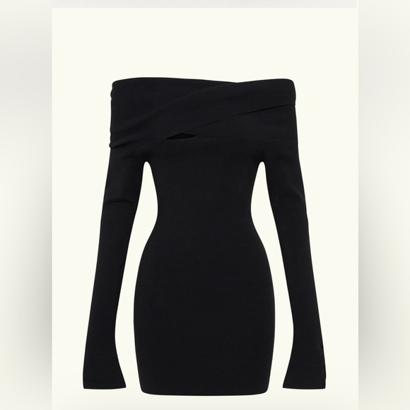 Clover - Picture 4 of 4